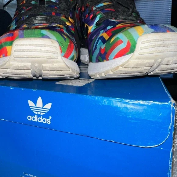 Adidas ZX Flux Torsion sneakers in a multi-color "Art Mosaic Rainbow" print - Picture 8 of 16